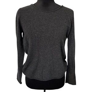 UNIQLO 100% Cashmere Long Sleeve Sweater – Size Medium